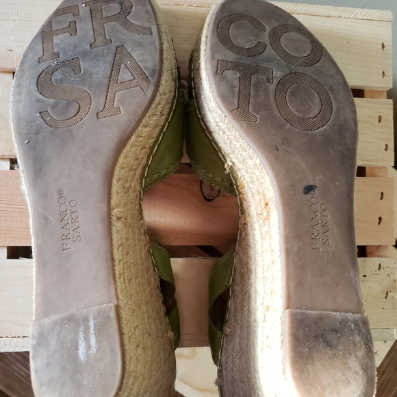 Shoes - Picture 4 of 5